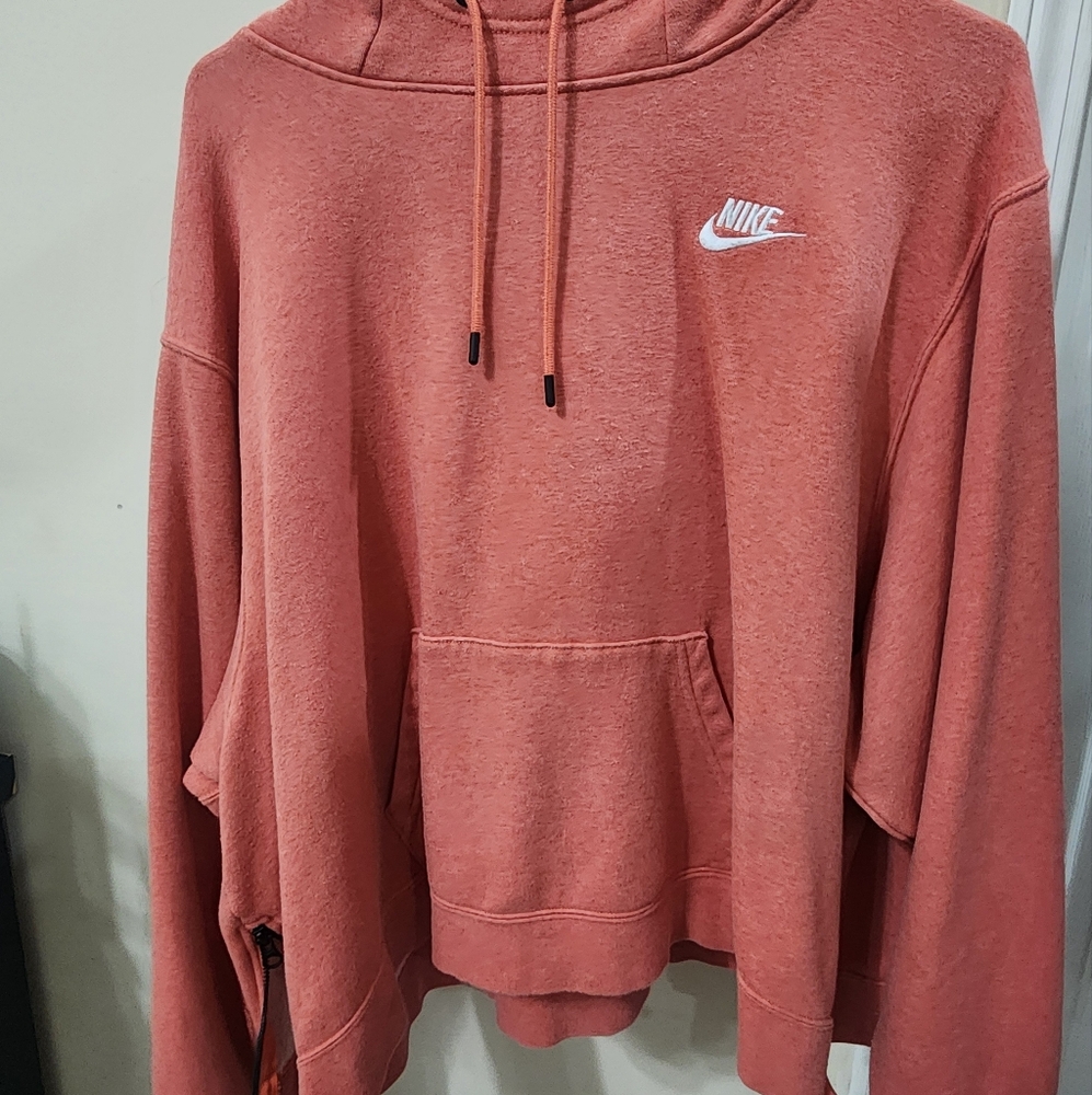 Nike Warm Coral Sweatshirt